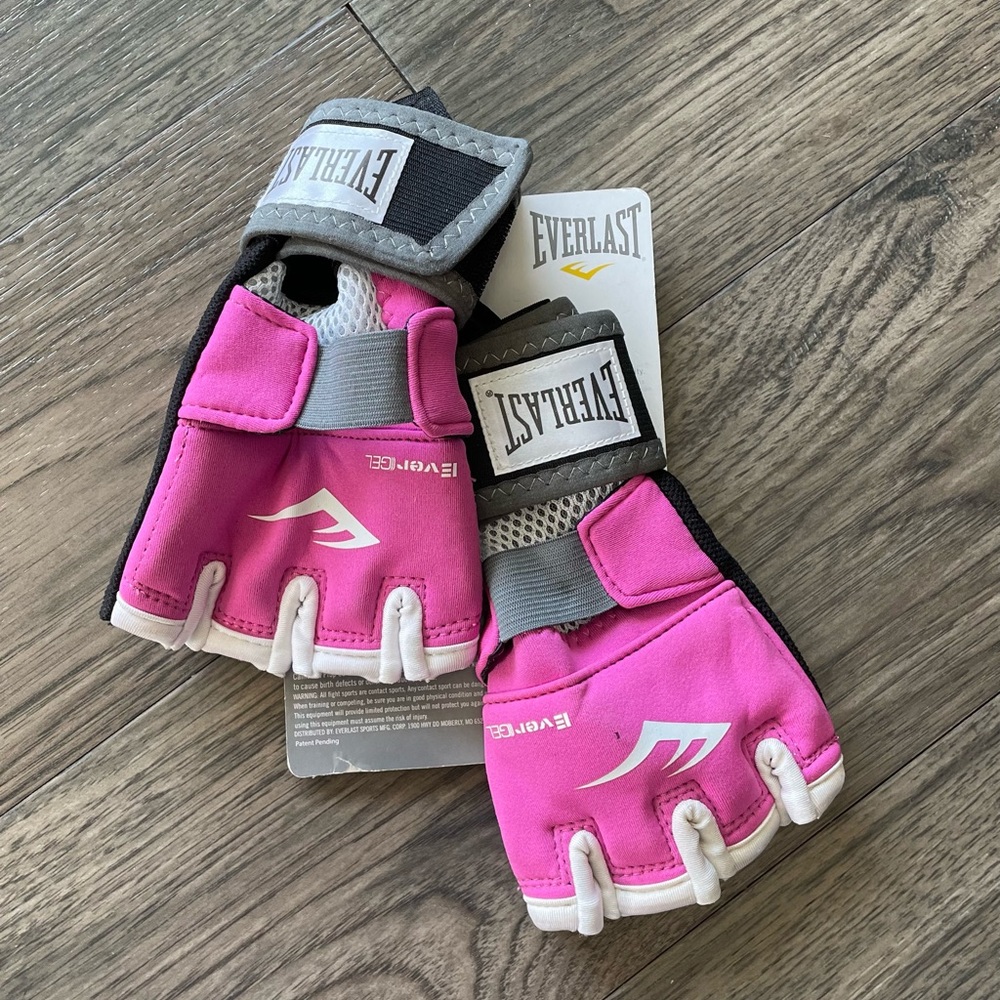 Everlast Pink Women Evergel Hand Wrap - L *NWT*